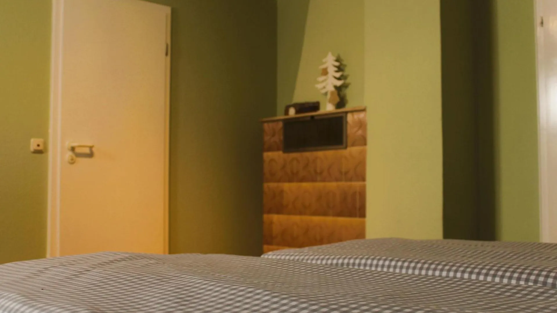 Haus Am Bach - Gemuetliche Pension Guest house Allershausen