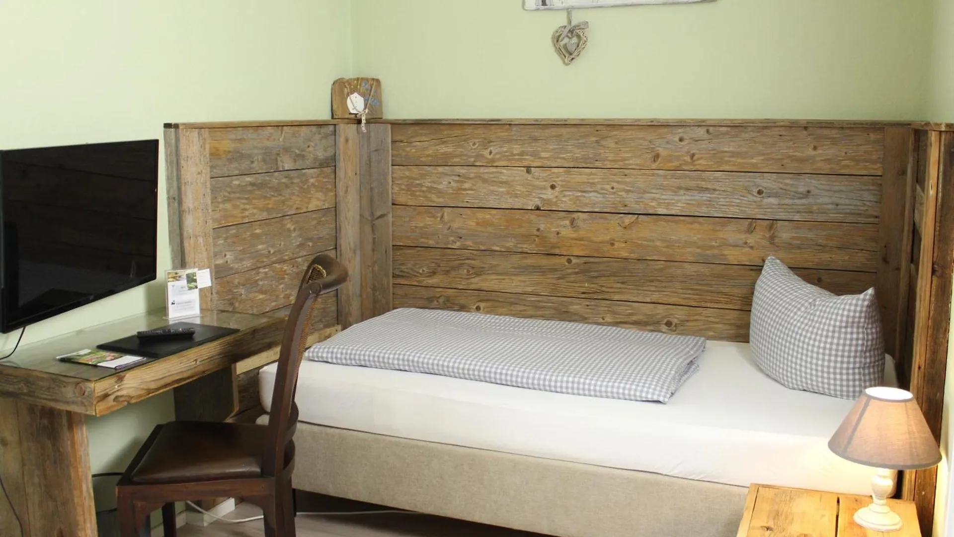Haus Am Bach - Gemuetliche Pension Germany